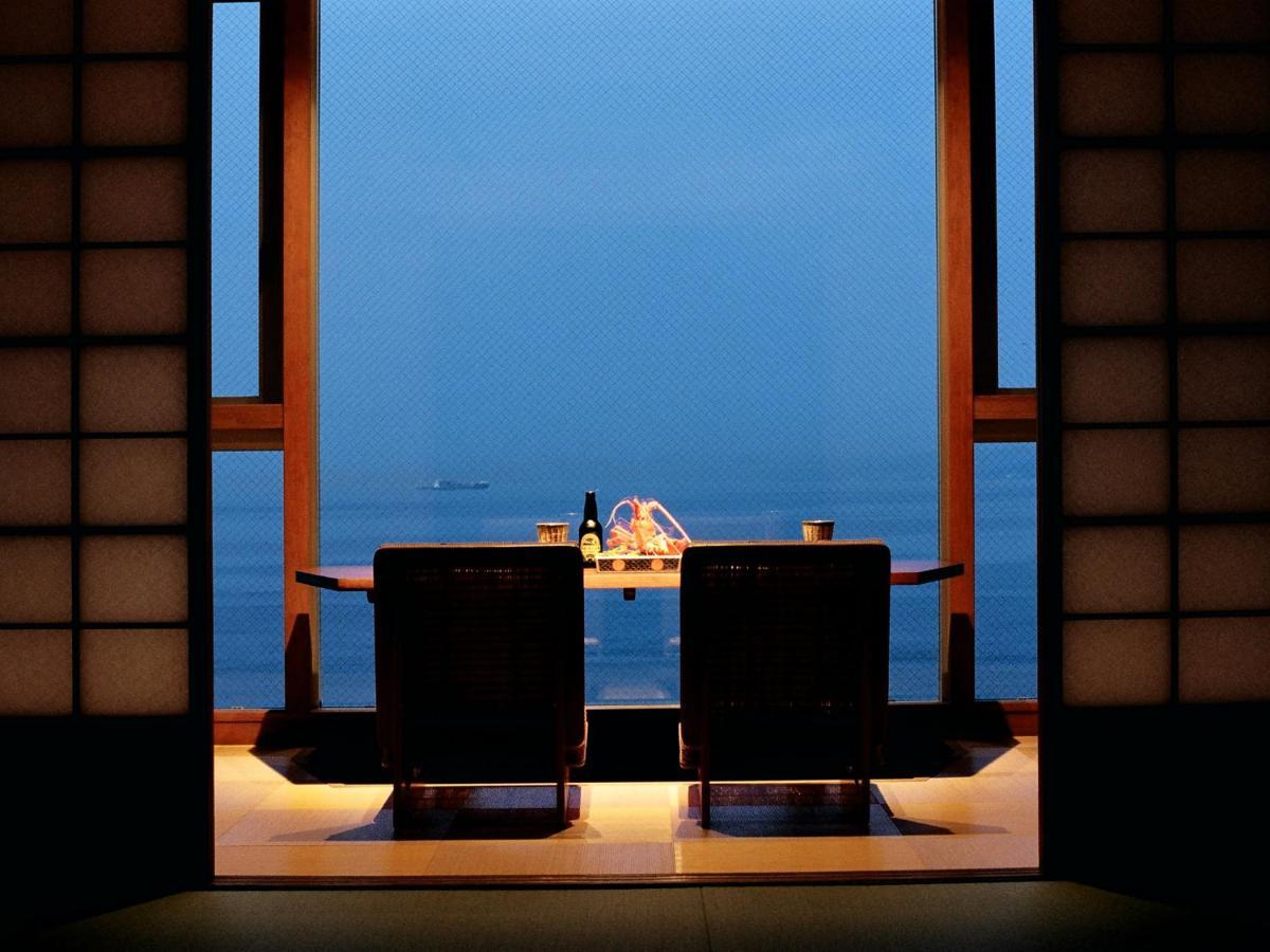Awaji Yumesenkei Hotel Sumoto Bagian luar foto