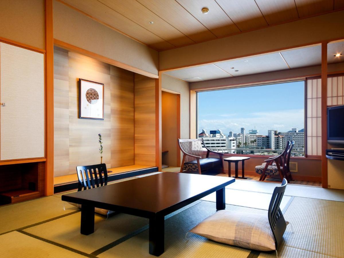 Awaji Yumesenkei Hotel Sumoto Bagian luar foto