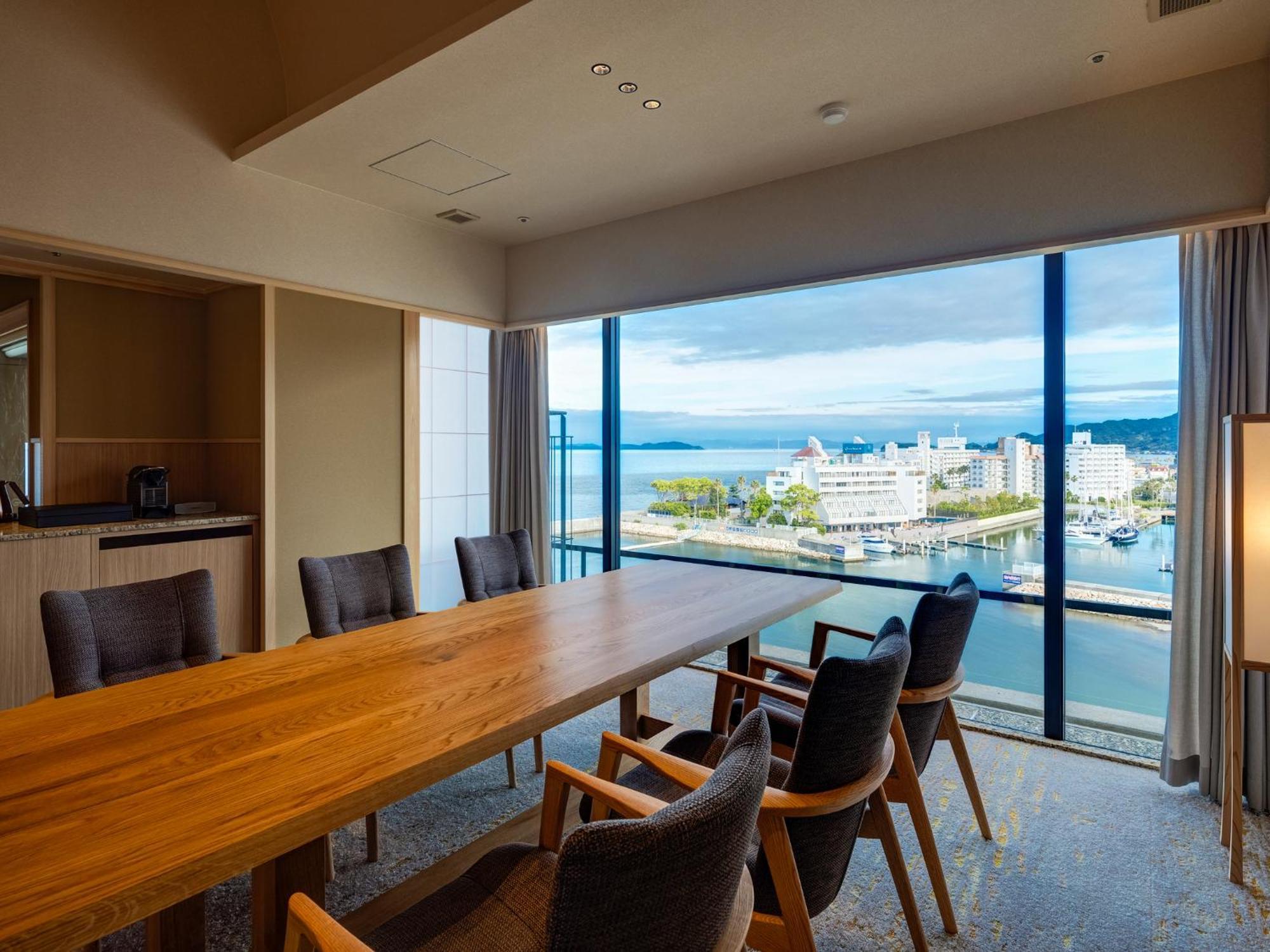 Awaji Yumesenkei Hotel Sumoto Ruang foto